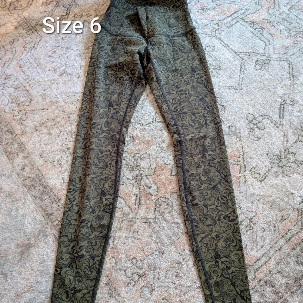 Lululemon Wunder Under Green Patterned Leggings Size 6, High Waisted